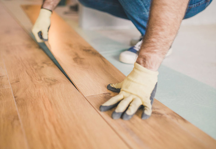 Suelo de cerámica madera. Inmitación madera. azulejos de mader