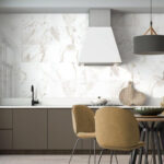 Imperium Nazca Oro Brillo 30x90cm HALCON CERAMICAS - Imagen 2